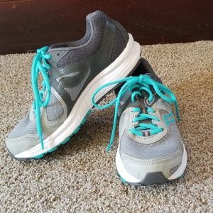 Saucony women's Cohesion 10 running shoes